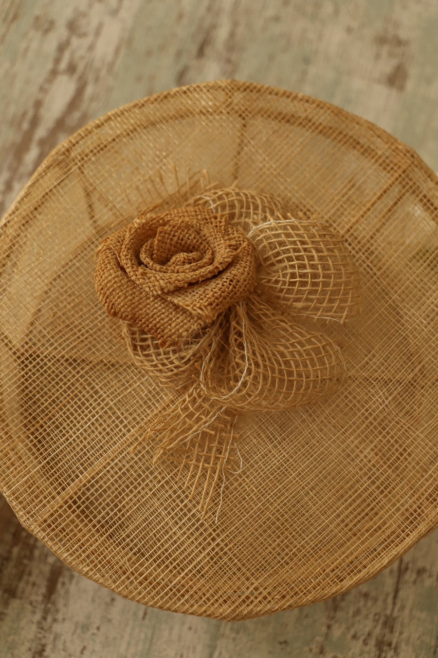 Boîte ancienne en jute