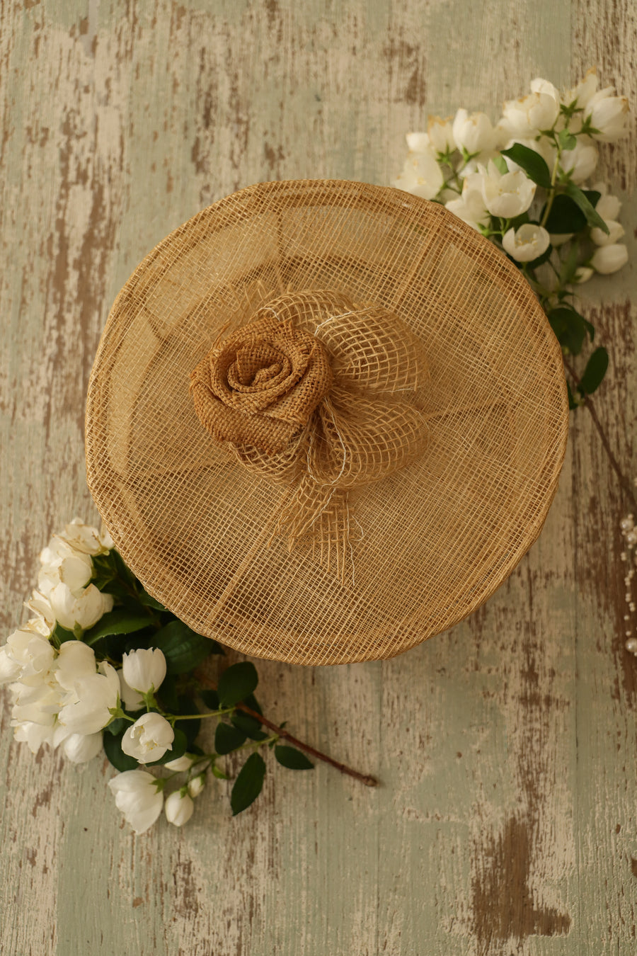Boîte ancienne en jute